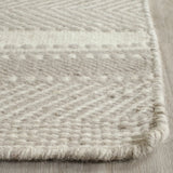 Safavieh Kilim 4'-0" x 6'-0" Rug in Grey / Ivory