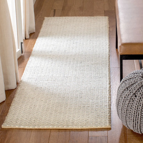 Safavieh Natura 2'-3" x 10'-0" Rug in Ivory / Silver