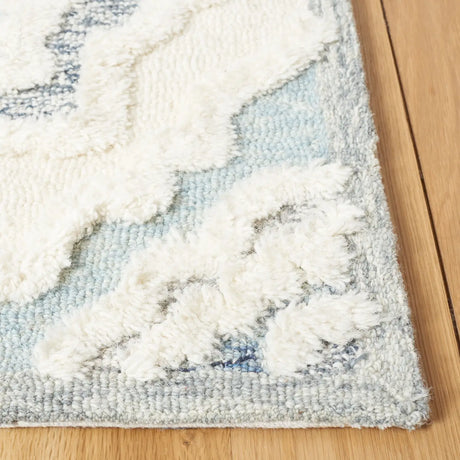 Safavieh Metro 5'-0" x 8'-0" Rug in Ivory / Light Blue