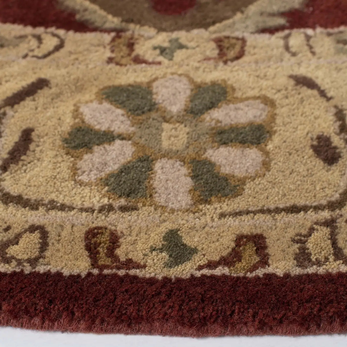 Safavieh Heritage 6'-0" x 6'-0" Rug in Red / Gold