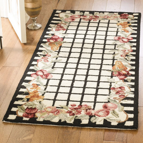 Safavieh Chelsea 2'-6" x 12'-0" Rug in Ivory / Black
