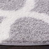 Safavieh Tahoe Shag 6'-7" x 6'-7" Rug in Light Grey / White