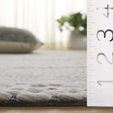 Safavieh Marbella 4'-0" x 6'-0" Rug in Light Grey / Ivory