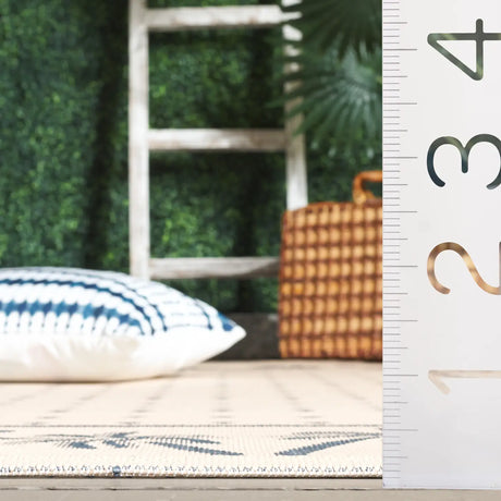 Safavieh Courtyard 4'-0" x 5'-7" Rug in Ivory / Blue