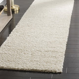Safavieh Arizona Shag 2'-3" x 12'-0" Rug in Creme