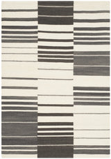 Safavieh Kilim 4'-0" x 6'-0" Rug in Dark Brown / Ivory