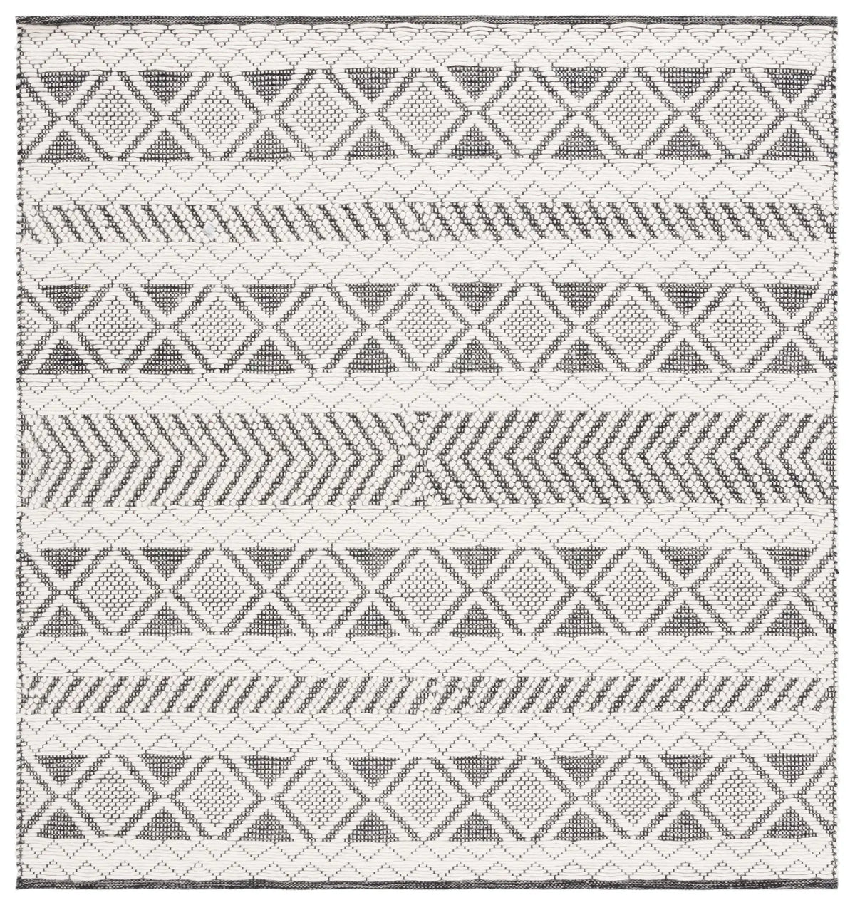 Safavieh Vermont 6'-0" x 6'-0" Rug in Ivory / Black