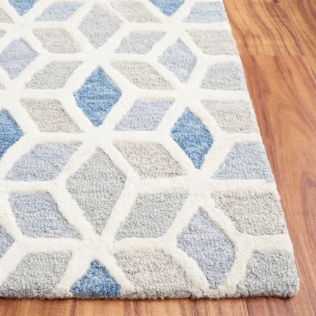 Safavieh Ebony 4'-0" x 6'-0" Rug in Ivory / Blue