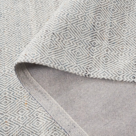 Safavieh Martha Stewart 8'-0" x 10'-0" Rug in Dark Green / Ivory