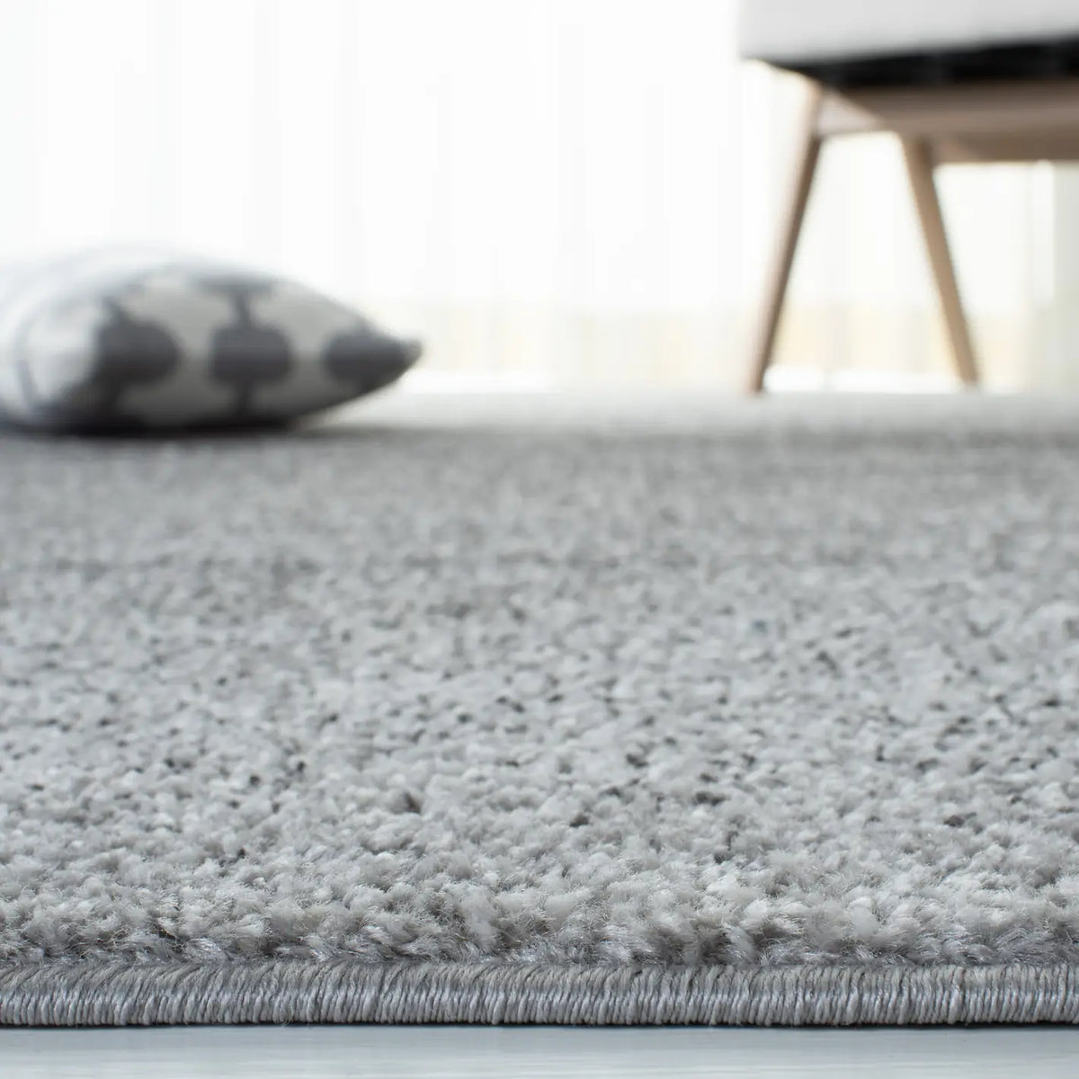 Safavieh Adirondack 4'-0" x 6'-0" Rug in Grey / Dark Grey