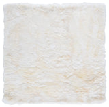 Safavieh Sheep Skin 5'-0" x 5'-0" Rug in Natural / White