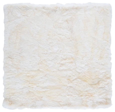 Safavieh Sheep Skin 5'-0" x 5'-0" Rug in Natural / White