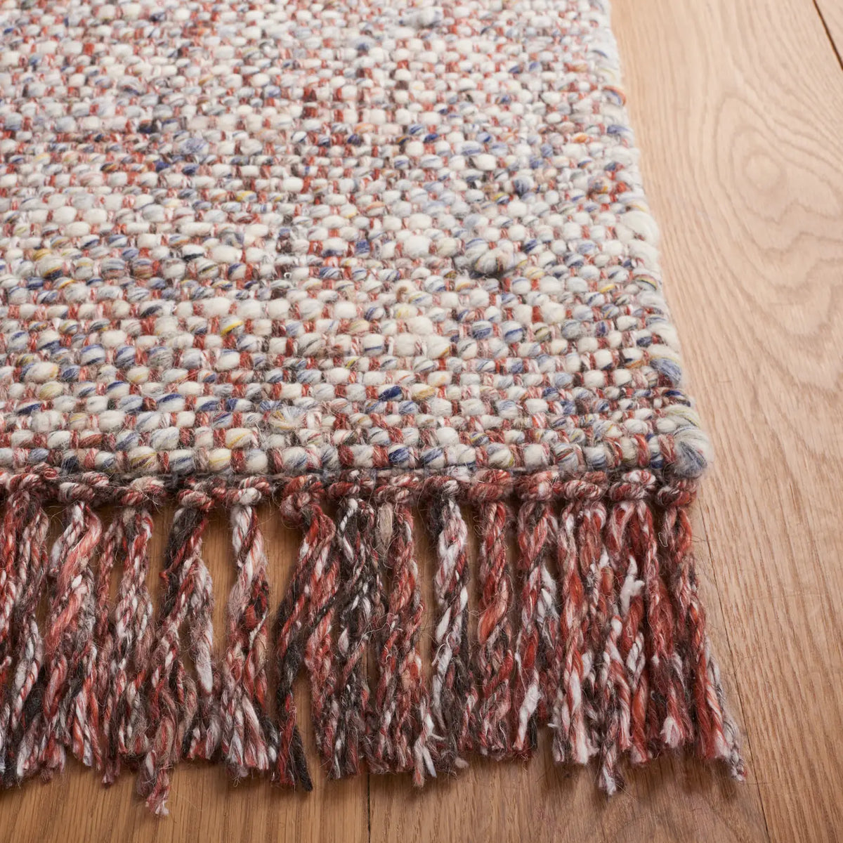 Safavieh Vermont 4'-0" x 6'-0" Rug in Grey / Rust