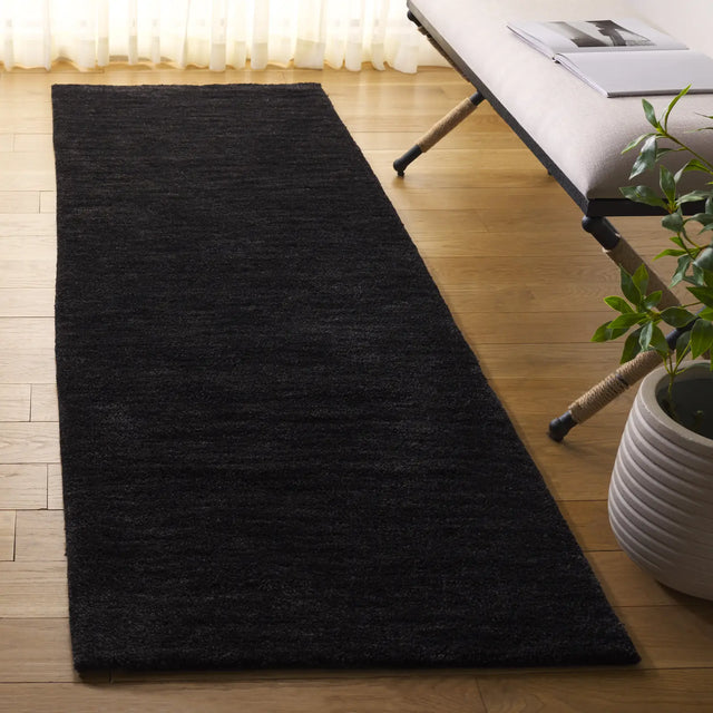 Safavieh Carmine 2'-3" x 8'-0" Rug in Black