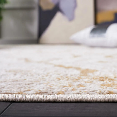 Safavieh Meadow 500 4'-0" x 6'-0" Rug in Ivory / Gold
