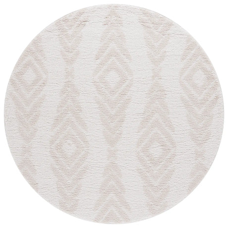 Safavieh Rumi Shag 6'-7" x 6'-7" Rug in Ivory / Light Beige