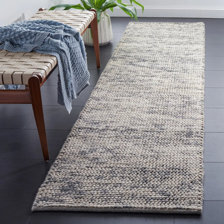 Safavieh Natura 2'-3" x 9'-0" Rug in Grey / Beige