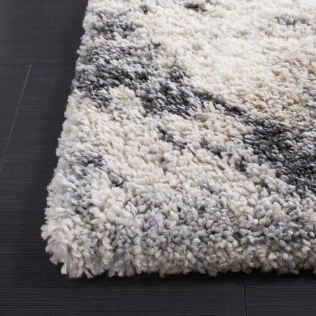 Safavieh Fontana Shag  800 4'-0" x 6'-0" Rug in Ivory / Grey