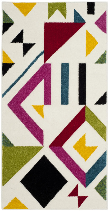 Safavieh Hollywood 2'-7" x 5'-0" Rug in Ivory / Rose
