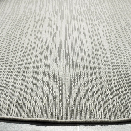 Safavieh Courtyard 6'-7" x 6'-7" Rug in Light Grey