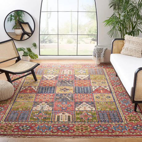 Safavieh Samarkand 10'-0" x 14'-0" Rug in Red / Green