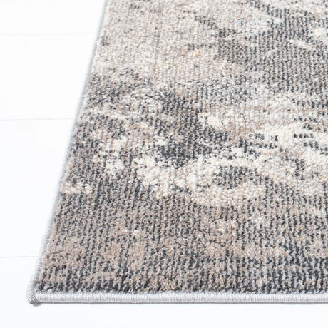 Safavieh Madison 4'-0" x 6'-0" Rug in Beige / Grey
