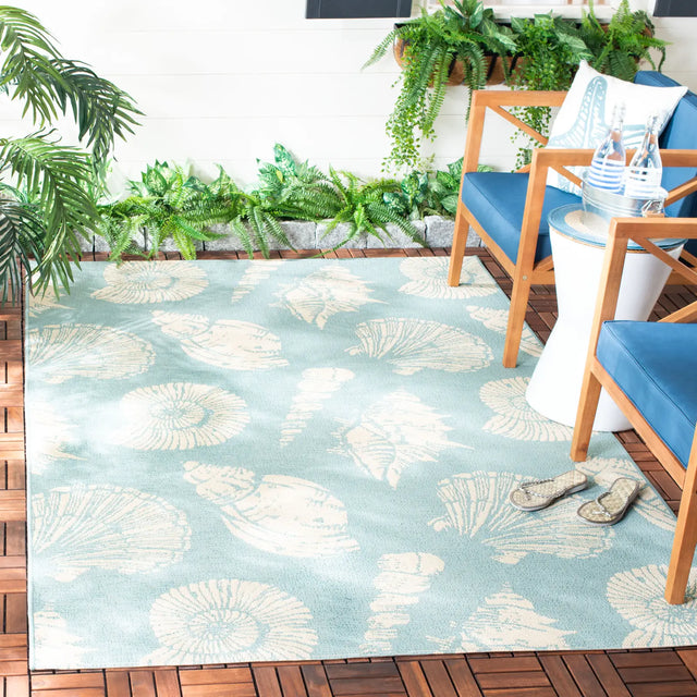 Safavieh Courtyard 4'-0" x 5'-7" Rug in Aqua / Beige