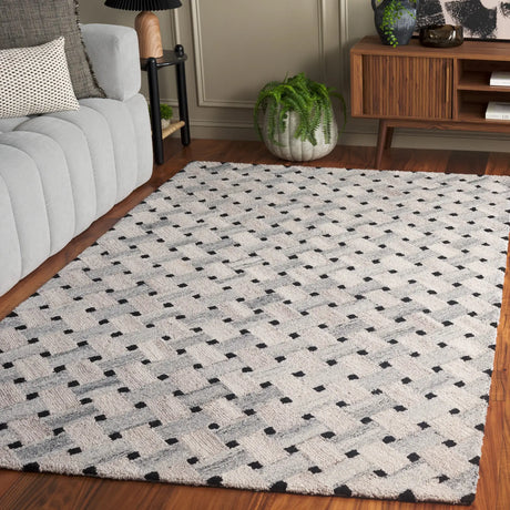 Safavieh Genre 4'-0" x 6'-0" Rug in Grey / Brown