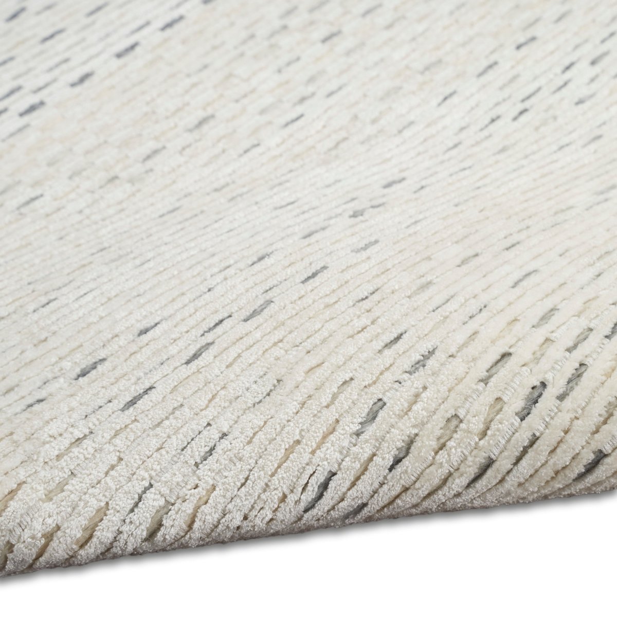 Calvin Klein Home Valley Vll01 Ivory Rug.
