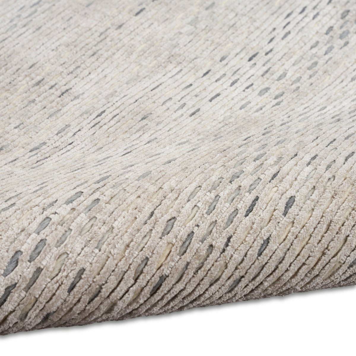 Calvin Klein Home Valley Vll01 Silver Rug.