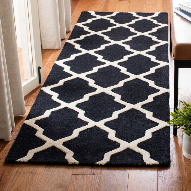 Safavieh Cambridge Cam121E Black / Ivory Rugs