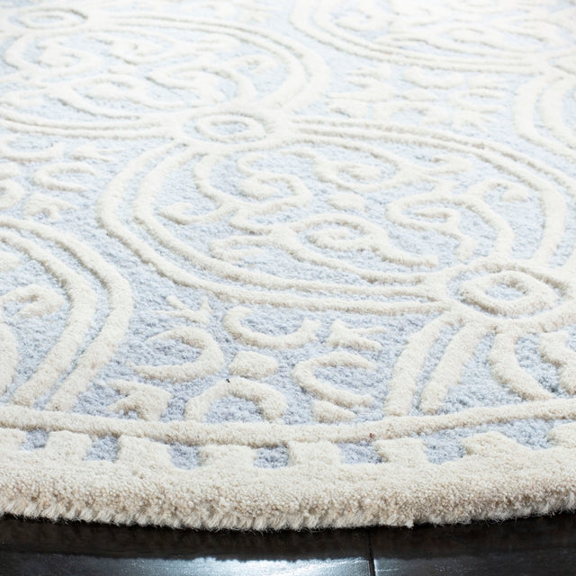 Safavieh Cambridge Cam123A Light Blue / Ivory Rugs