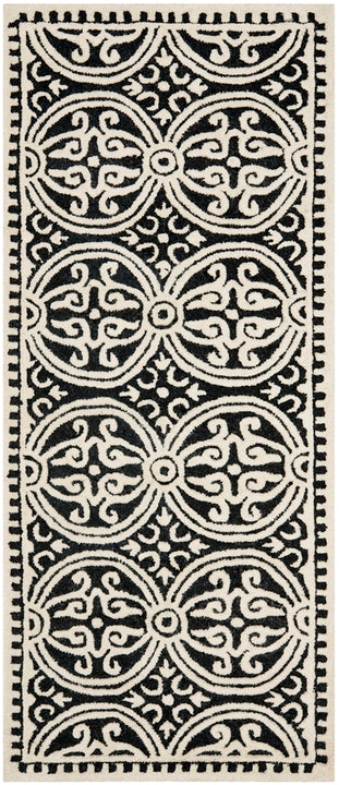 Safavieh Cambridge Cam123E Black/Ivory Rug