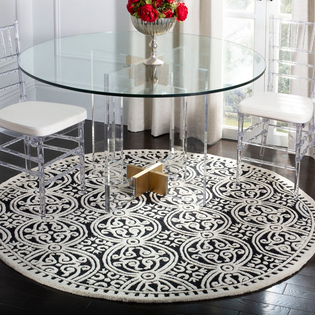 Safavieh Cambridge Cam123E Black/Ivory Rug