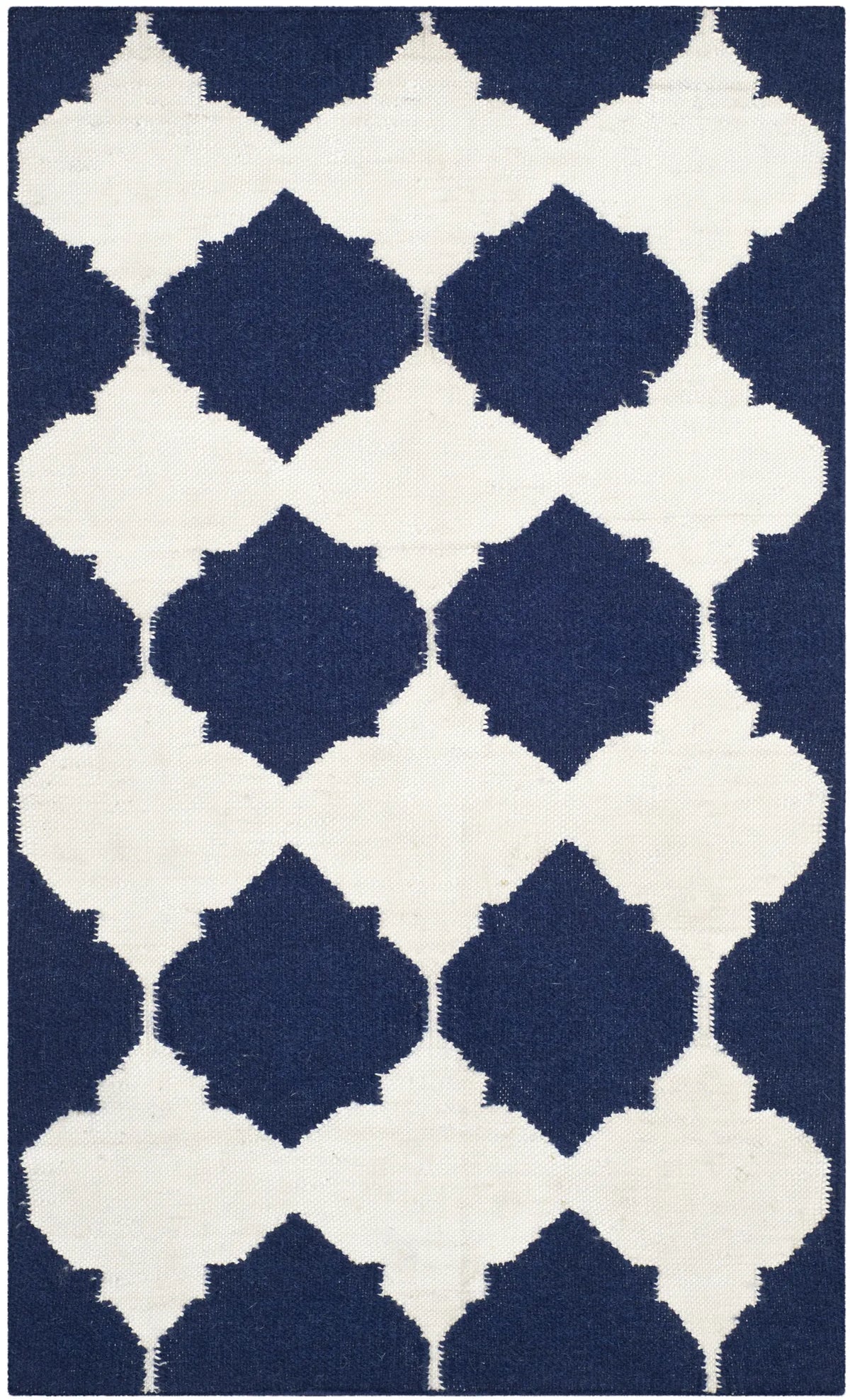 Safavieh Dhurries 2'-6" x 4'-0" Rug in Navy / Ivory
