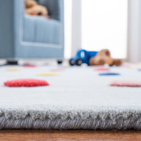 Safavieh Safavieh Kids 5'-0" x 8'-0" Rug in Grey