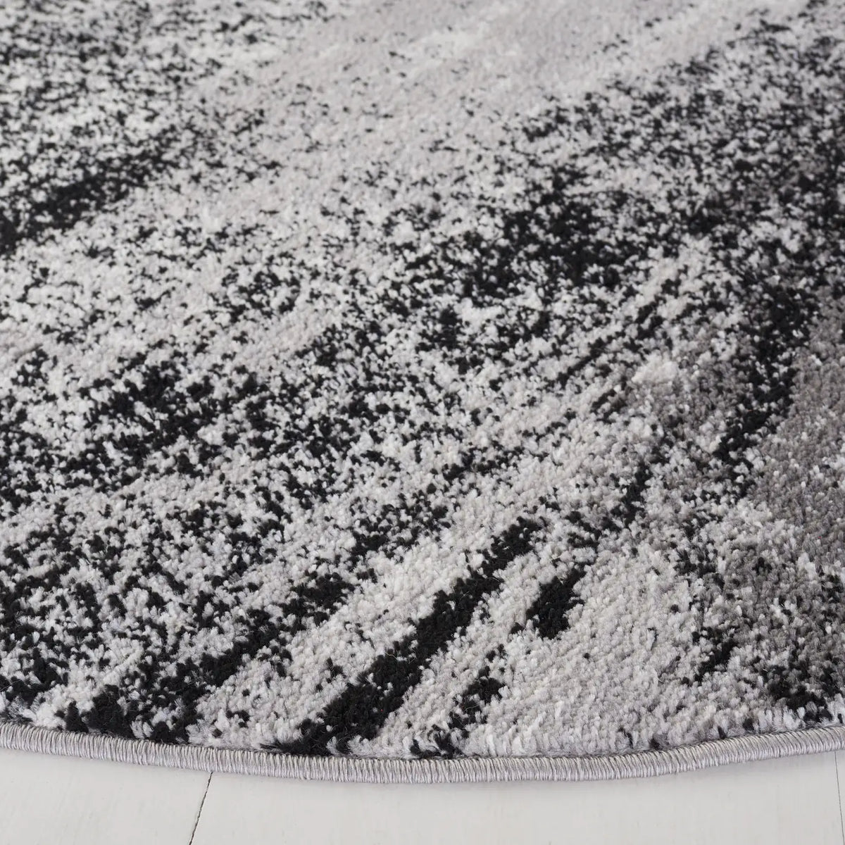 Safavieh Adirondack 5'-0" x 5'-0" Rug in Silver / Multi