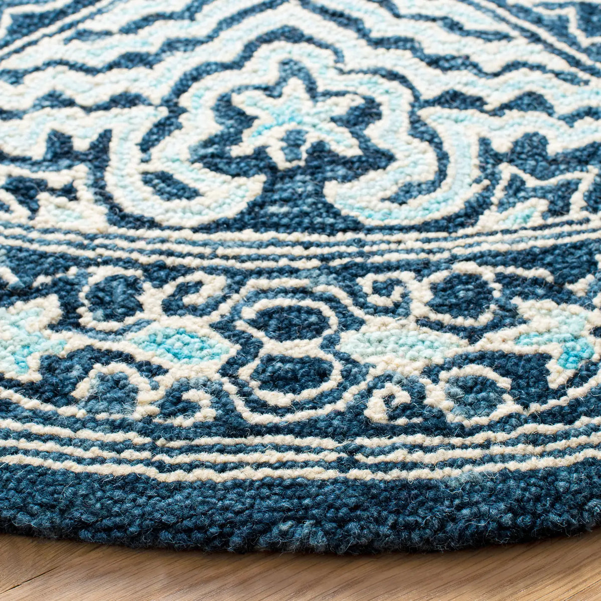 Safavieh Trace 6'-0" x 6'-0" Rug in Navy / Light Blue