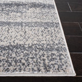 Safavieh Carnegie 4'-0" x 6'-0" Rug in Ivory / Grey