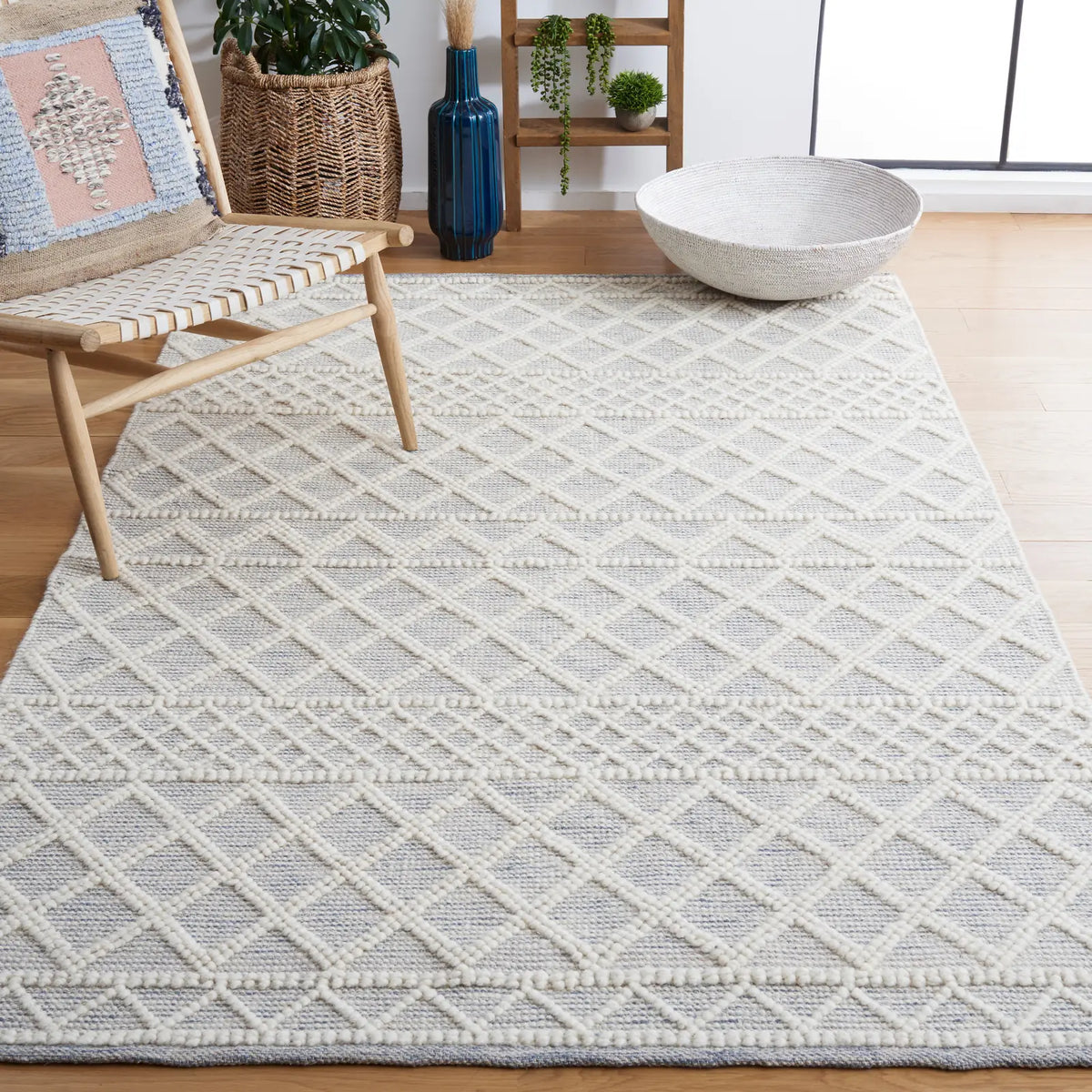 Safavieh Natura 4'-0" x 6'-0" Rug in Ivory / Blue