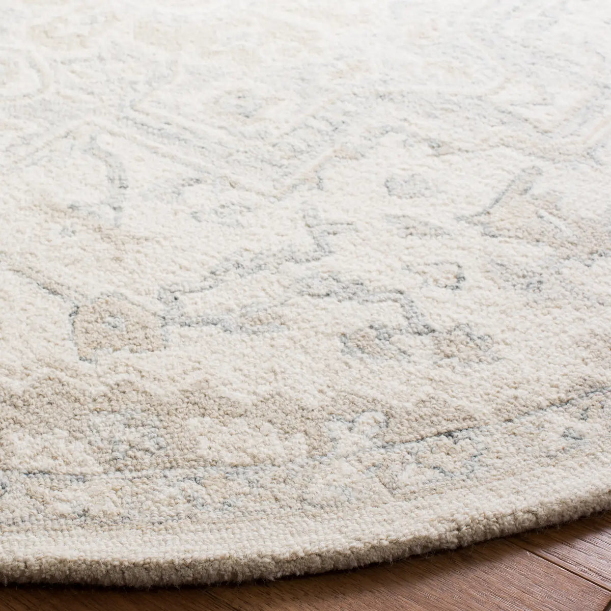 Safavieh Micro-Loop 5'-0" x 5'-0" Rug in Ivory / Beige