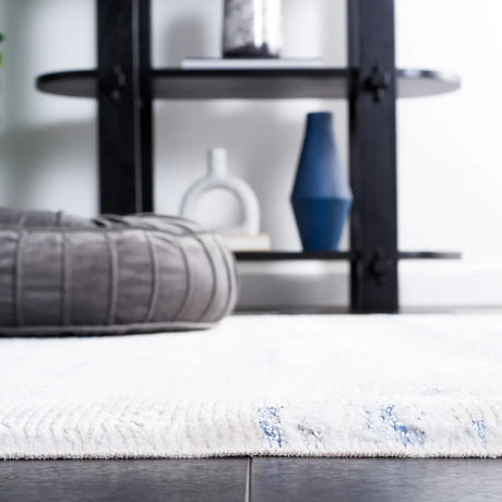 Safavieh Whisper 4'-0" x 6'-0" Rug in Grey / Blue Ivory