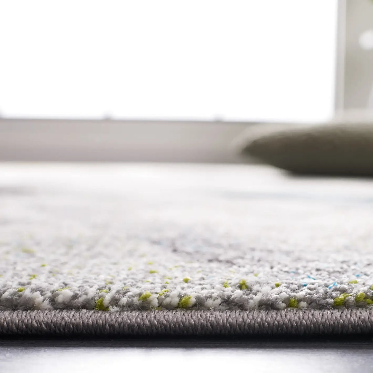 Safavieh Porcello 4'-0" x 6'-0" Rug in Grey / Blue