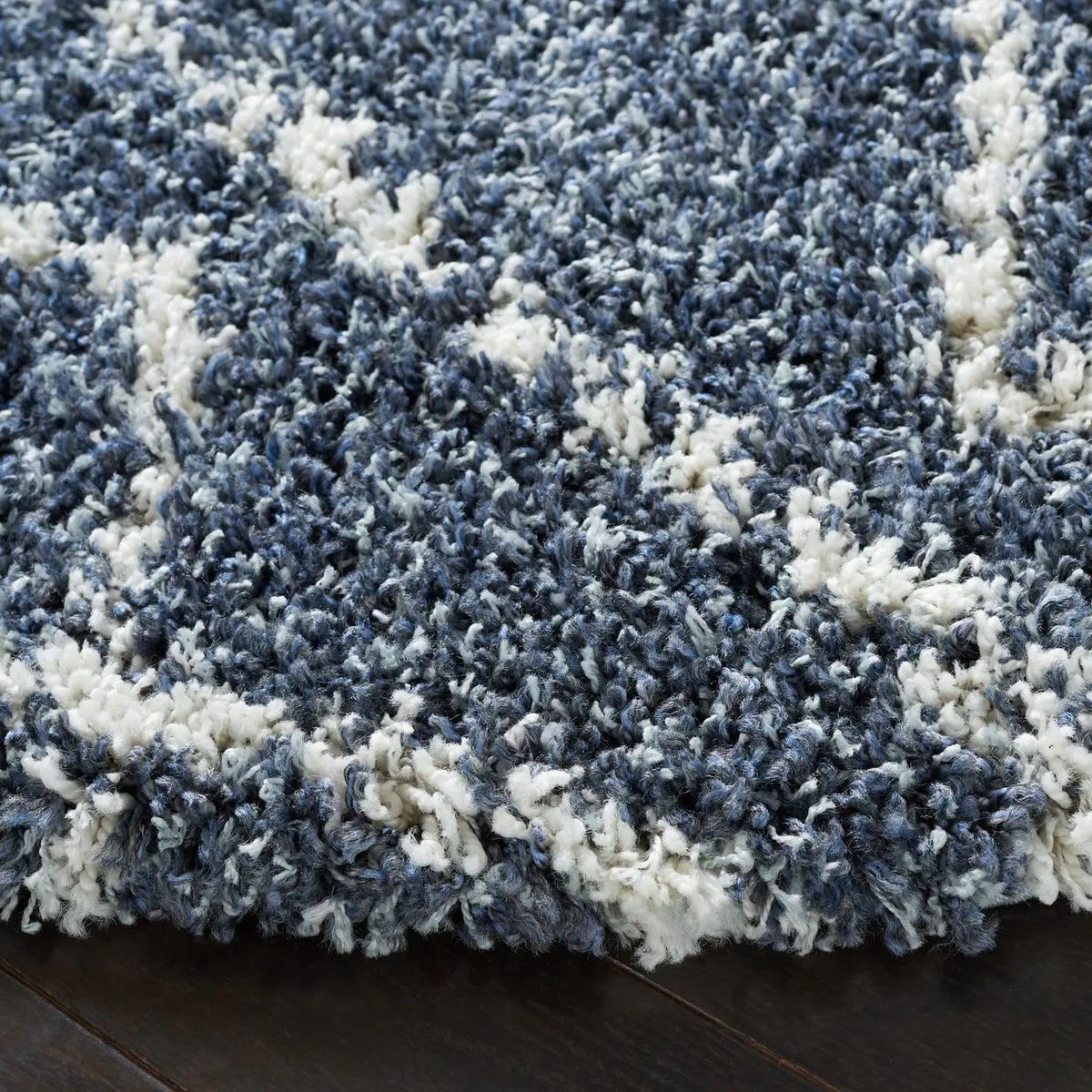 Safavieh Pro Lux Shag 400 6'-7" x 6'-7" Rug in Blue / Ivory