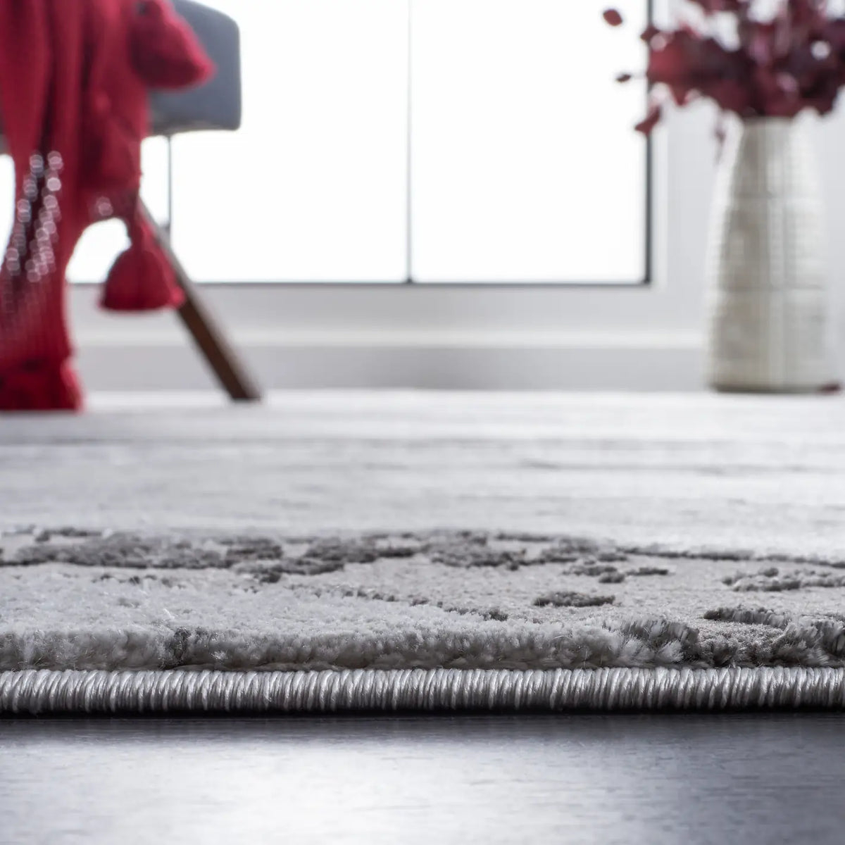 Safavieh Craft 4'-0" x 6'-0" Rug in Grey / Dark Grey