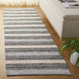 Safavieh Montauk 2'-3" x 8'-0" Rug in Green / Ivory