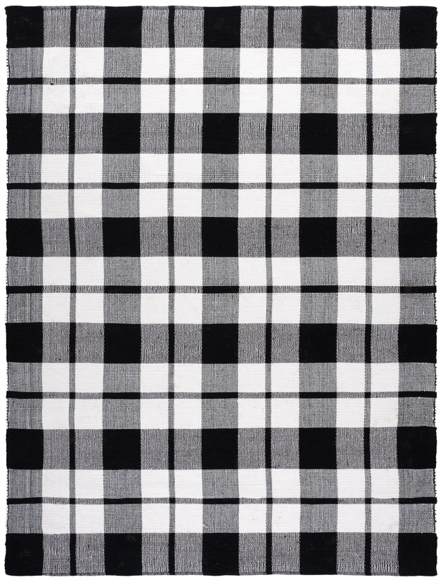 Safavieh Montauk 8'-0" x 10'-0" Rug in Black / Ivory