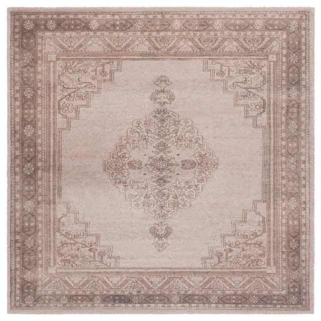 Safavieh Classic Vintage 6'-0" x 6'-0" Rug in Grey / Beige