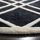 Safavieh Cambridge 6'-0" x 6'-0" Rug in Black / Ivory