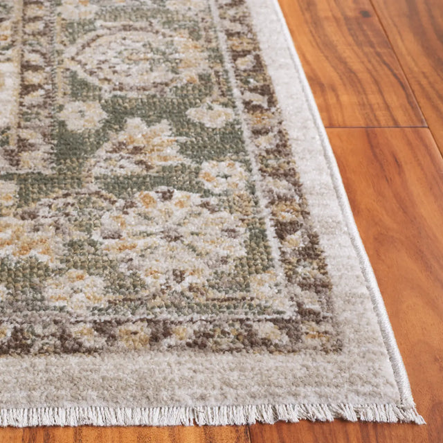 Safavieh Hazel 500 4'-0" x 6'-0" Rug in Green / Brown